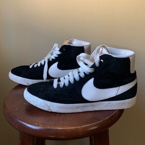 Hi Top Suede Women’s Sneakers